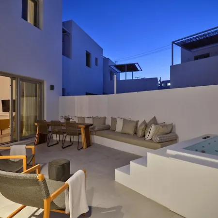 The Bright And Elegant Akira * Naousa (Paros)