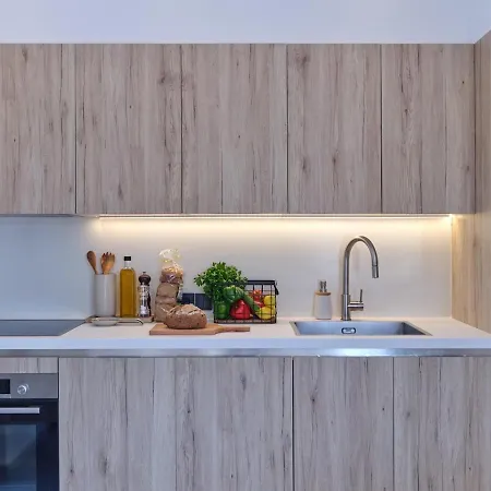 The Bright And Elegant Akira *