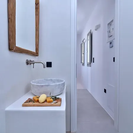 The Bright And Elegant Akira * Naousa (Paros)