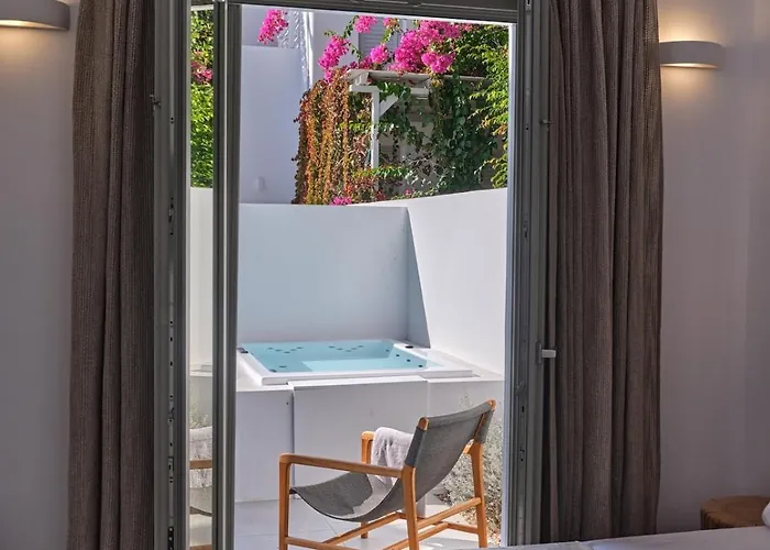 The Bright And Elegant Akira ヴィラ ナウサ