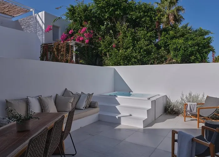 The Bright And Elegant Akira *