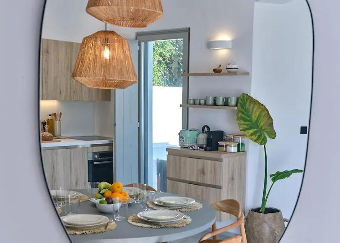 ヴィラ The Bright And Elegant Akira